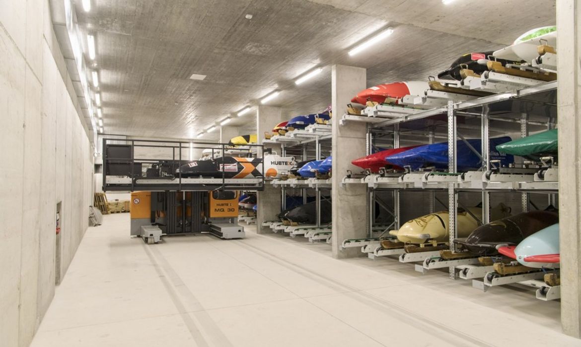 HUBTEX MQ 2150, Vierwegstapler 4-Rad