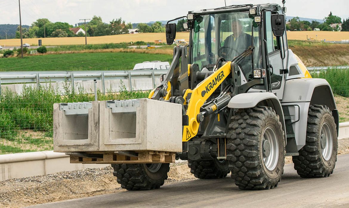 KRAMER 8155, Radlader