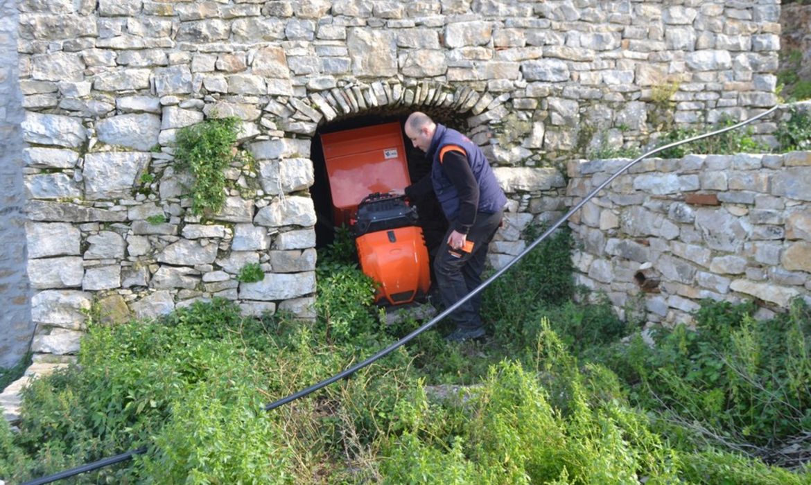 CORMIDI C60, Raupendumper