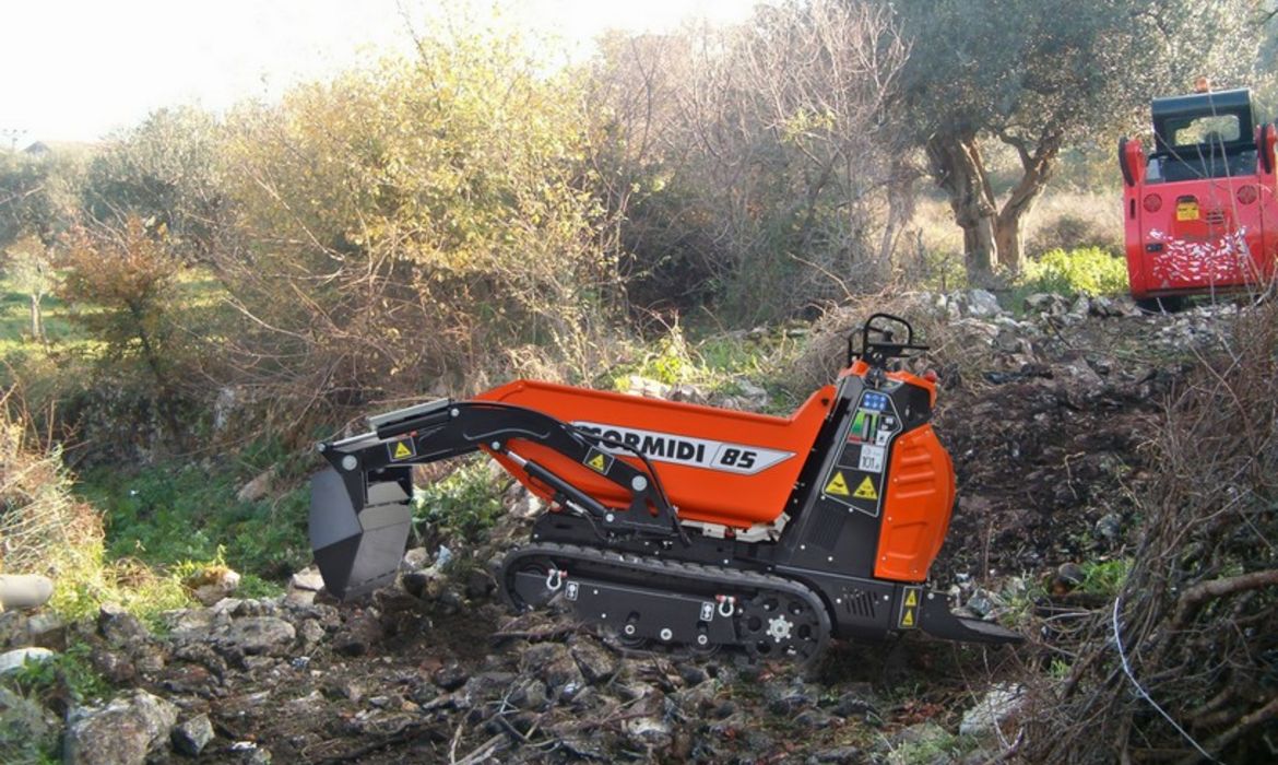 CORMIDI C85, Raupendumper