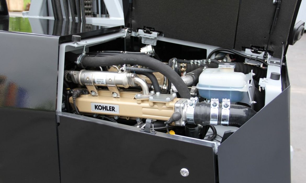 HUBTEX DQ45x, Vierwegstapler 3-Rad