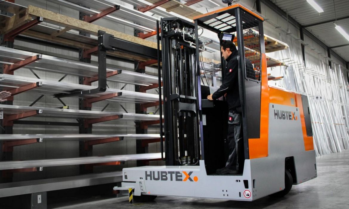 HUBTEX BasiX, Vierwegstapler 3-Rad