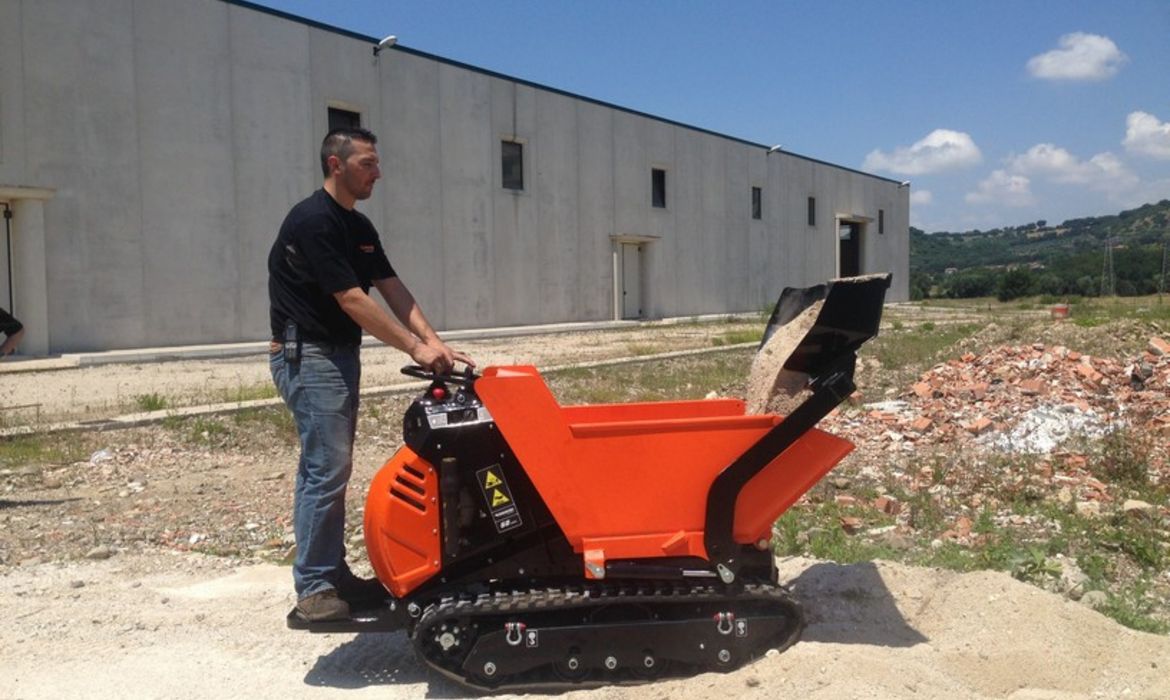 CORMIDI C60, Raupendumper