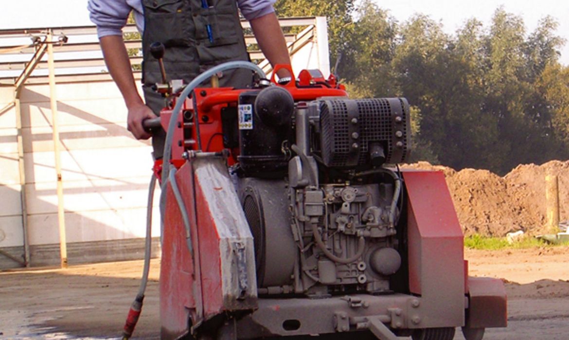 GÖLZ FS250 Diesel, Fugenschneider